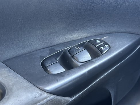 Used 2013 Nissan Sentra SV image 16