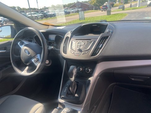 Used 2016 Ford Escape SE image 6