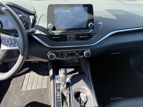 Used 2022 Nissan Altima 2.5 SV image 21