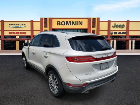 Used 2017 Lincoln MKC Reserve image 4