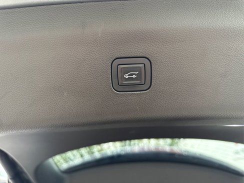 Used 2018 Buick Enclave Avenir image 14