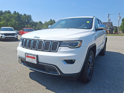 Used 2019 Jeep Grand Cherokee Limited w/ Luxury Group II image 4