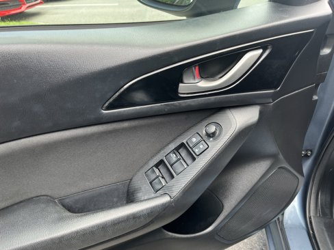 Used 2015 MAZDA MAZDA3 i Sport image 14