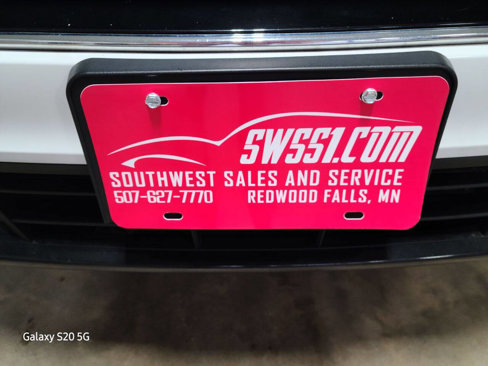 Used 2018 Ford Escape SE w/ SE Sport Appearance Package image 2