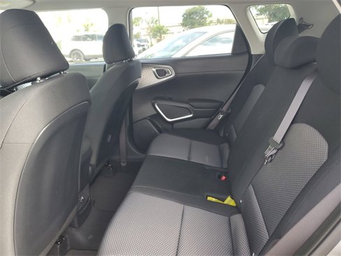 Used 2025 Kia Soul S image 7