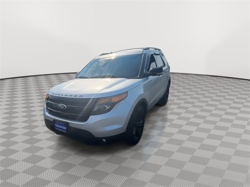 Used 2015 Ford Explorer Sport w/ Equipment Group 401A image 4