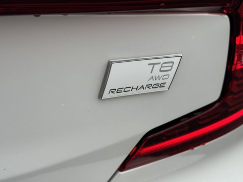 Certified 2024 Volvo S60 T8 Plus image 10