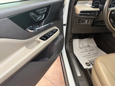 Used 2020 Lincoln Corsair FWD w/ Convenience Package image 9