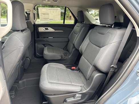 New 2025 Ford Explorer Active image 7