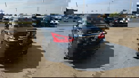 Used 2017 Nissan Altima 2.5 SL w/ Moonroof Package image 45