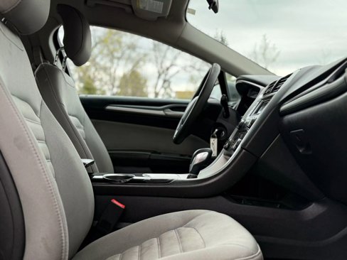 Used 2013 Ford Fusion S image 24