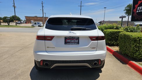 Used 2018 Jaguar E-PACE SE image 4