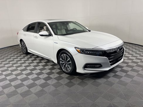 Certified 2018 Honda Accord Touring image 16