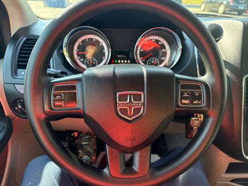 Used 2013 Dodge Grand Caravan SE image 22