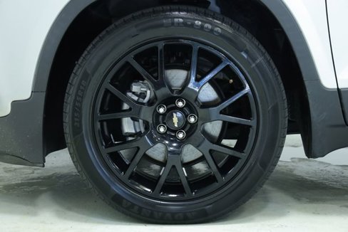 Used 2021 Chevrolet Trax LT w/ Sport Edition image 7