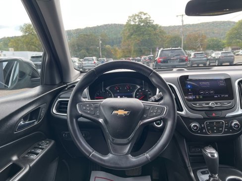 Used 2020 Chevrolet Equinox LT image 19