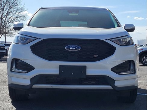 Used 2020 Ford Edge ST w/ Cold Weather Package image 3