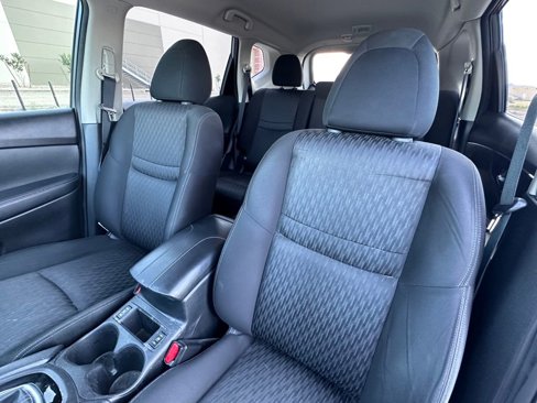 Used 2019 Nissan Rogue SV image 13