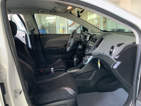 Used 2015 Chevrolet Sonic LT image 14