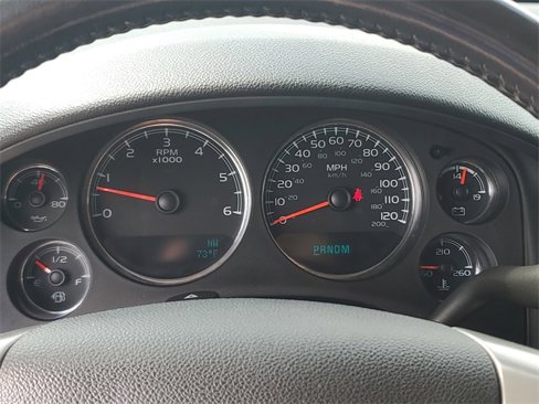 Used 2011 GMC Yukon XL SLE w/ Suspension Package, Off-Road image 15