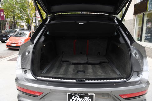 Used 2021 Bentley Bentayga image 24