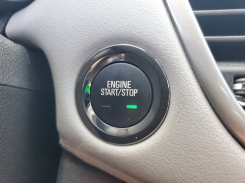 Used 2019 Chevrolet Trax LT w/ LT Convenience Package image 16