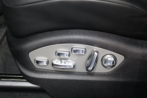 Certified 2024 Porsche Macan image 24