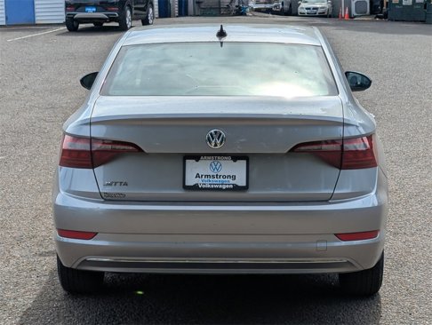 Certified 2021 Volkswagen Jetta SE w/ SE Cold Weather Package image 4