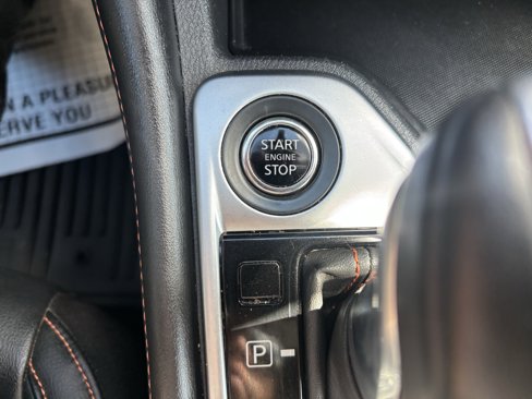 Used 2023 Nissan Sentra SR w/ SR Premium Package image 30