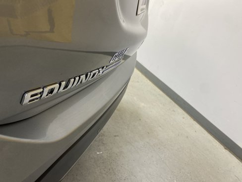 Used 2024 Chevrolet Equinox LT w/ Driver Convenience Package image 18