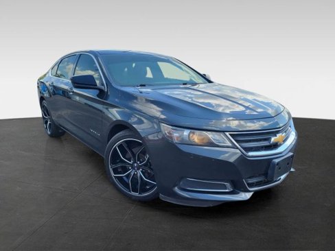 Used 2014 Chevrolet Impala LS w/ LS Convenience Package image 3