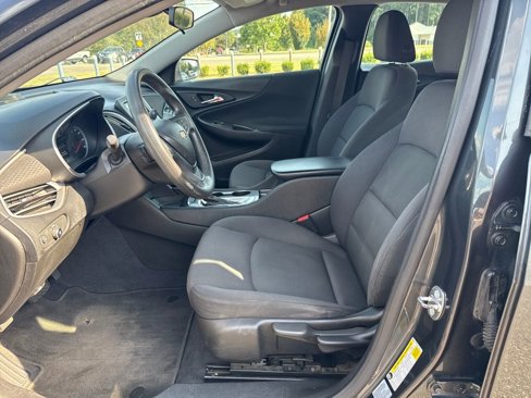 Used 2017 Chevrolet Malibu LS image 10