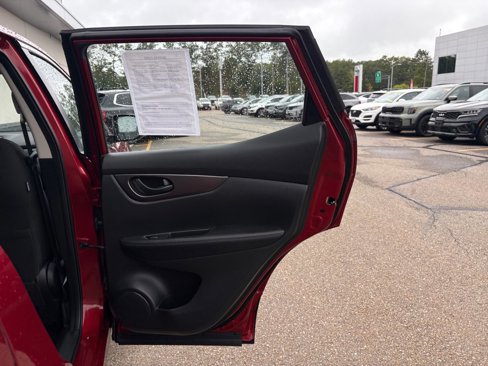 Certified 2020 Nissan Rogue Sport S image 34
