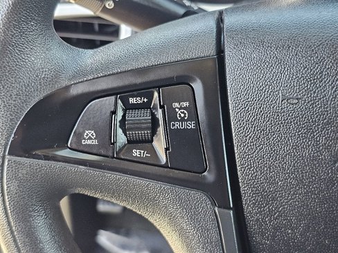 Used 2016 Chevrolet Equinox LS image 30