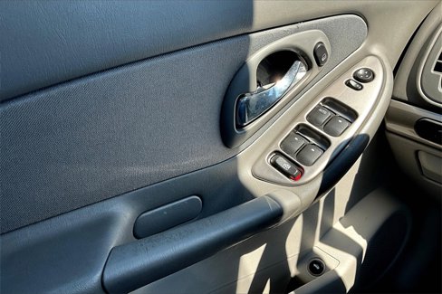 Used 2006 Chevrolet Malibu LS image 36