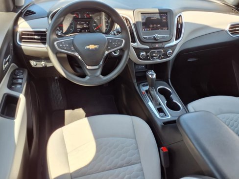Used 2020 Chevrolet Equinox LS image 12