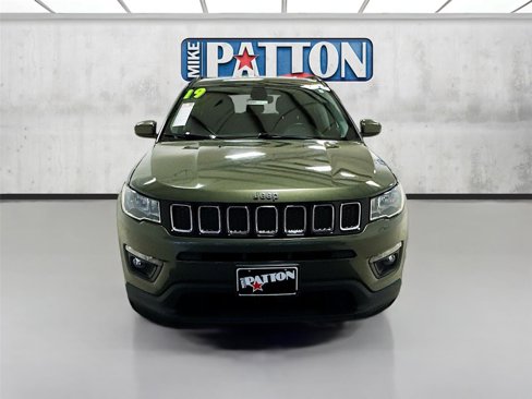 Used 2019 Jeep Compass Latitude w/ Popular Equipment Group image 2