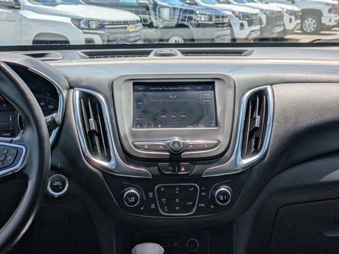 Used 2024 Chevrolet Equinox LT image 19