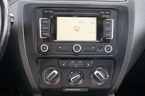 Used 2012 Volkswagen Jetta SEL image 23