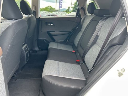 Used 2023 Nissan Rogue SV image 29