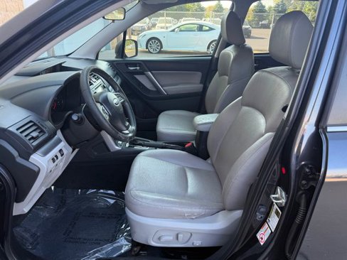 Used 2015 Subaru Forester 2.5i Touring image 6