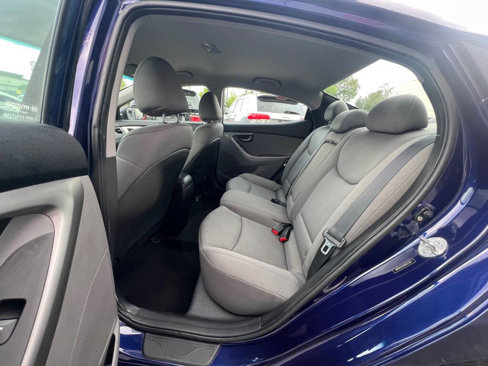 Used 2011 Hyundai Elantra GLS image 13