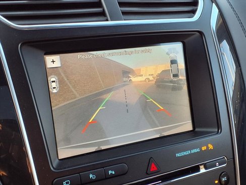 Used 2018 Ford Explorer Platinum image 5