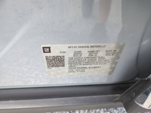 Used 2020 Chevrolet Bolt Premier w/ Infotainment Package image 29