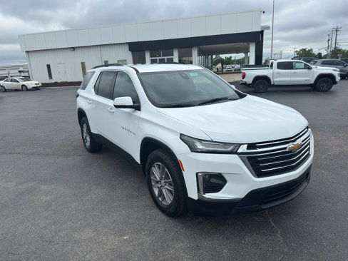 Used 2022 Chevrolet Traverse LT image 3