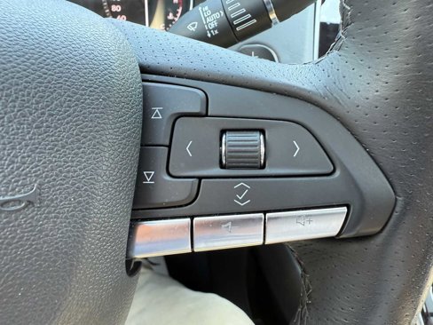 Used 2023 Cadillac XT4 Sport image 43