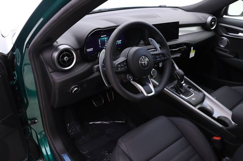 New 2024 Alfa Romeo Tonale Veloce image 6