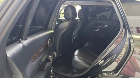 Used 2020 Mercedes-Benz GLC 300 4MATIC image 22