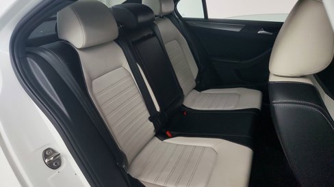 Used 2016 Volkswagen Jetta Sport image 36