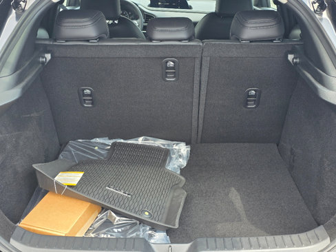New 2025 MAZDA CX-30 AWD 2.5 S w/ Select Sport Pkg image 4